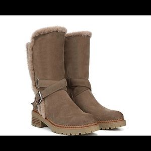 - Sam Edelman Jailyn Faux Fur size 7.5